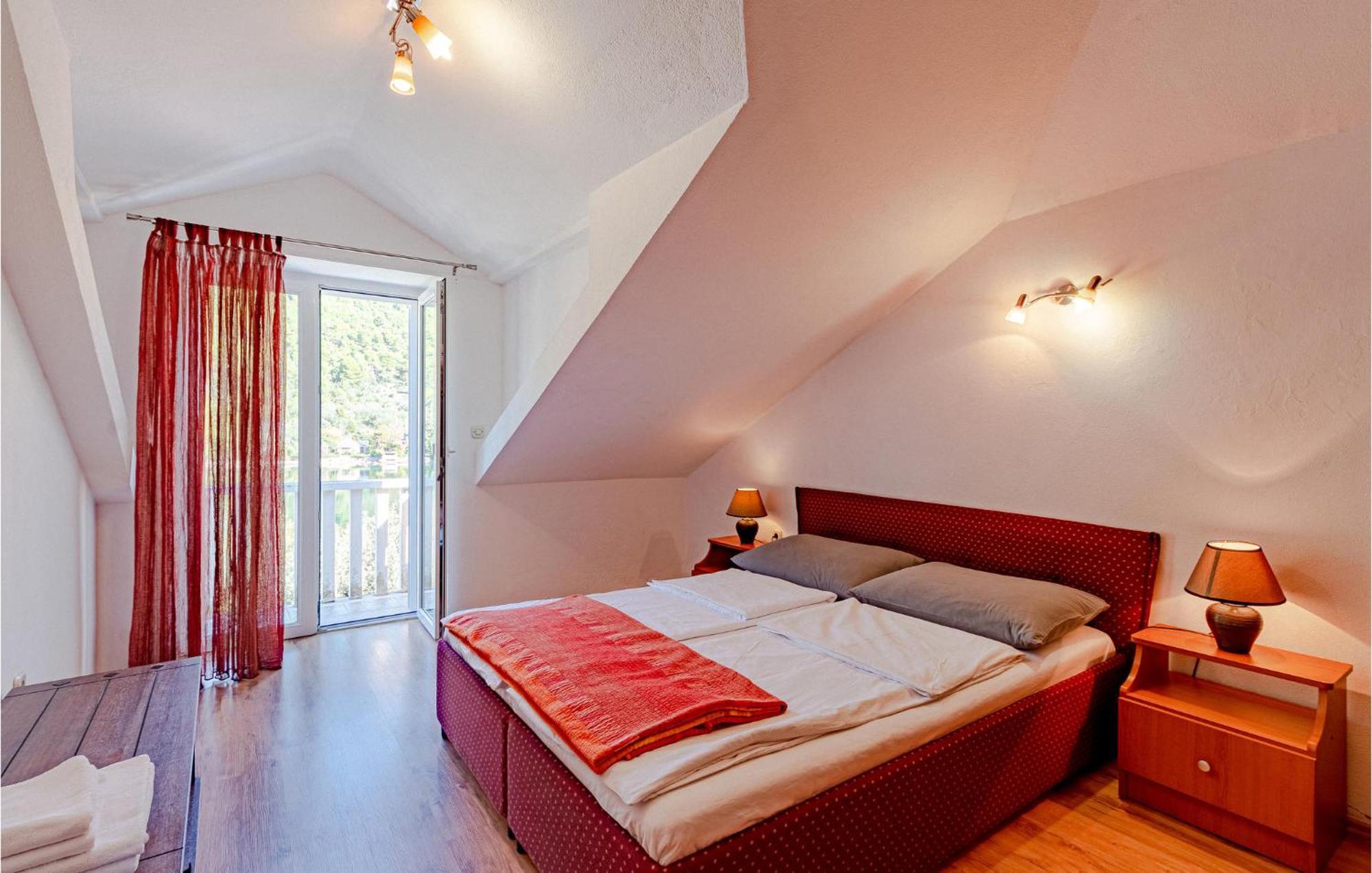 2 Bedroom Beautiful Apartment In Ston Eksteriør billede